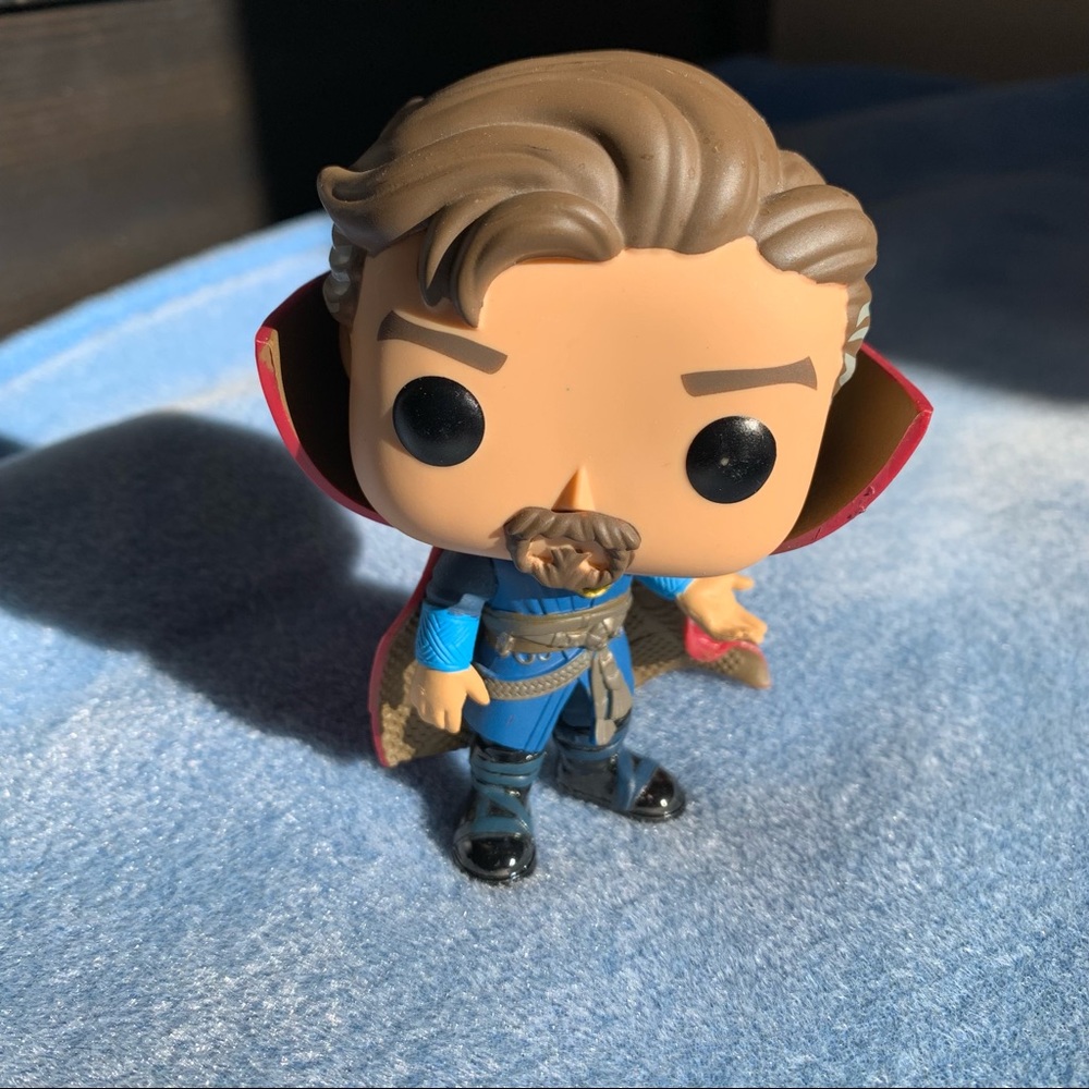 Funko POP Doctor Strange Vinyl Bobble Head #169